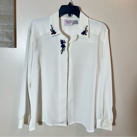 Vintage blouse  - Picture 1 of 6